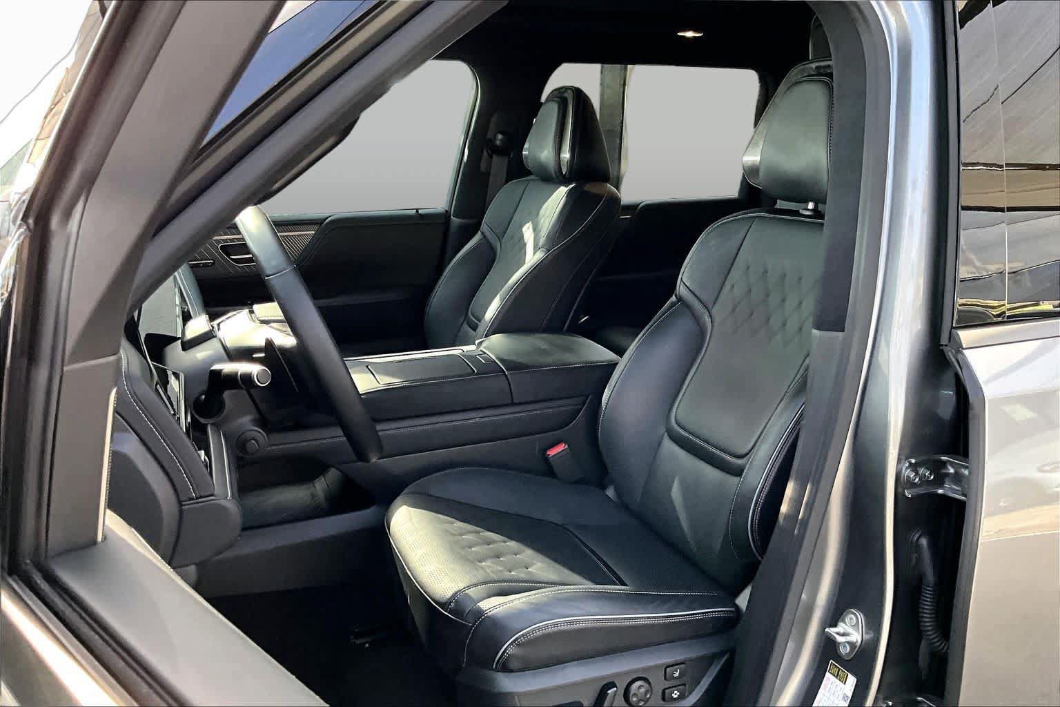 Used 2025 INFINITI QX80 Autograph w/ Autograph Exterior Package AWD/4WD image 8