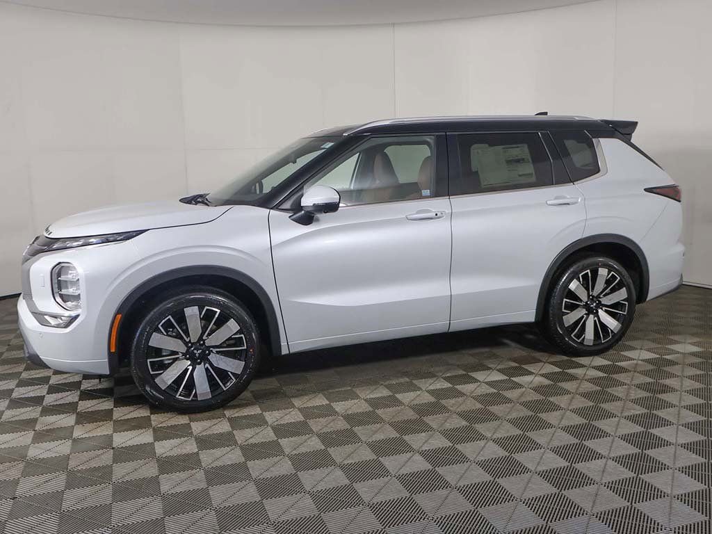 New 2026 Mitsubishi Outlander SEL AWD/4WD image 23