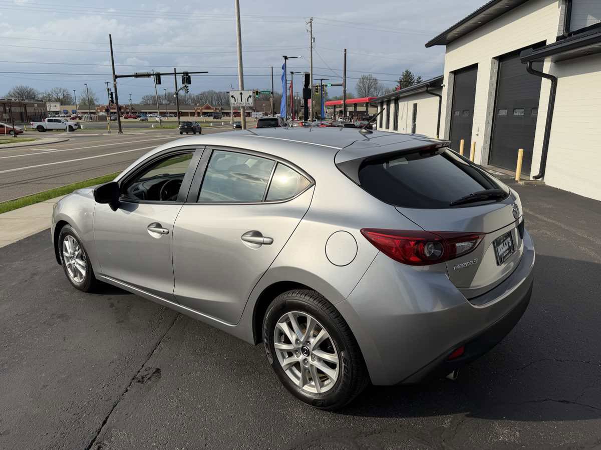 Used 2014 MAZDA MAZDA3 i Sport FWD image 4