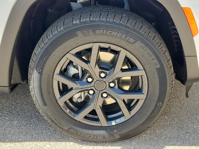 New 2027 Jeep Grand Cherokee Altitude AWD/4WD image 7