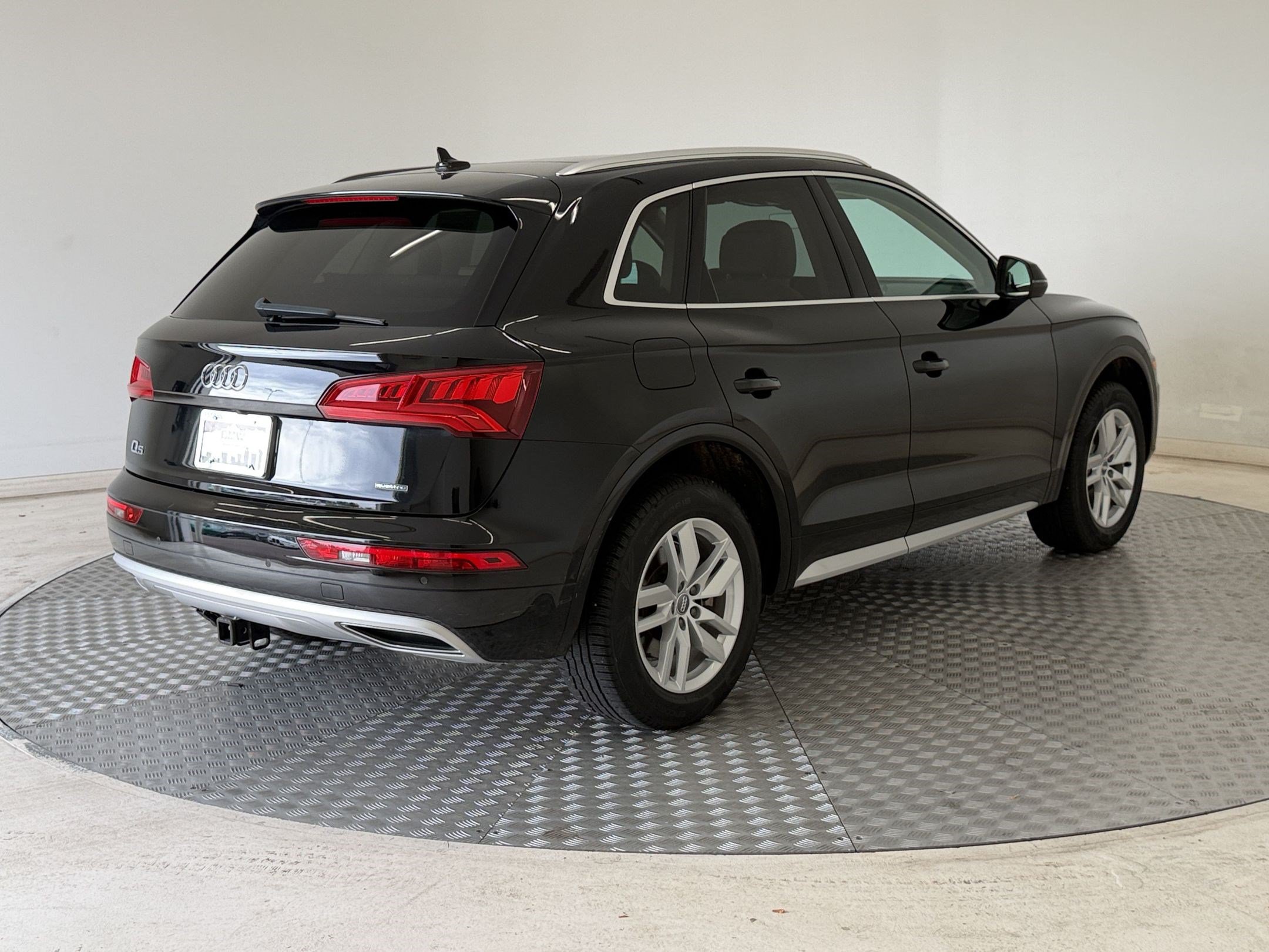 Used 2020 Audi Q5 2.0T Premium AWD/4WD image 9