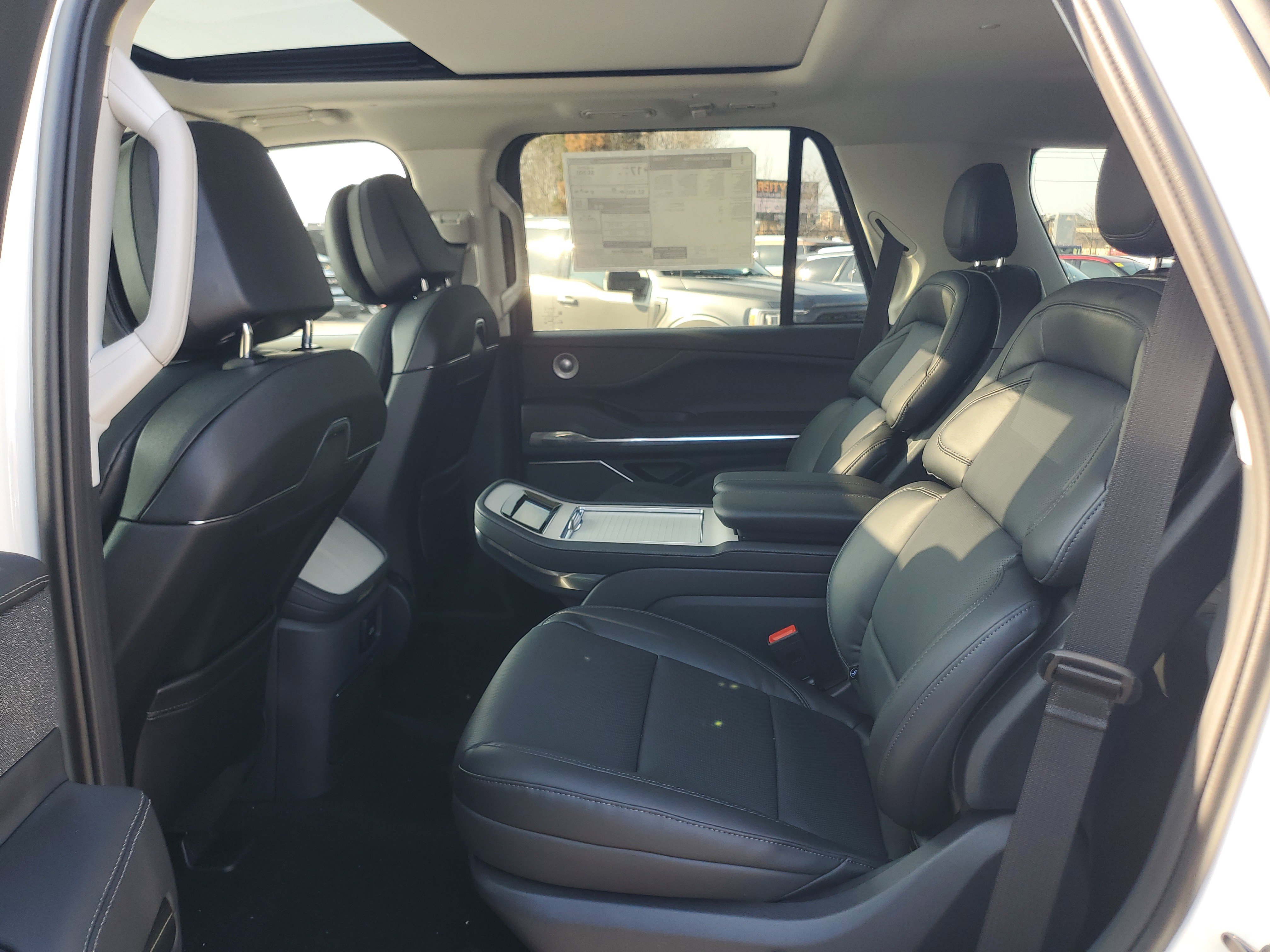 New 2026 Lincoln Navigator Reserve image 27