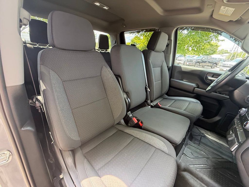 Used 2026 Chevrolet Silverado 1500 Custom w/ LPO, Dark Essentials Package AWD/4WD image 29