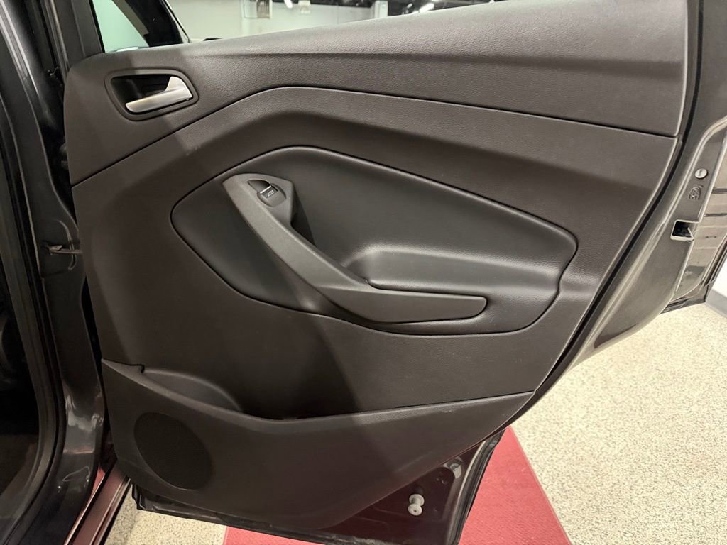 Used 2019 Ford Escape SE image 23