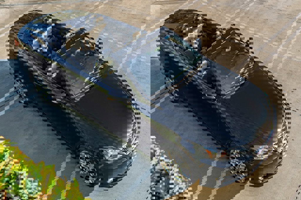 Used 2012 Lexus IS 350C RWD image 2