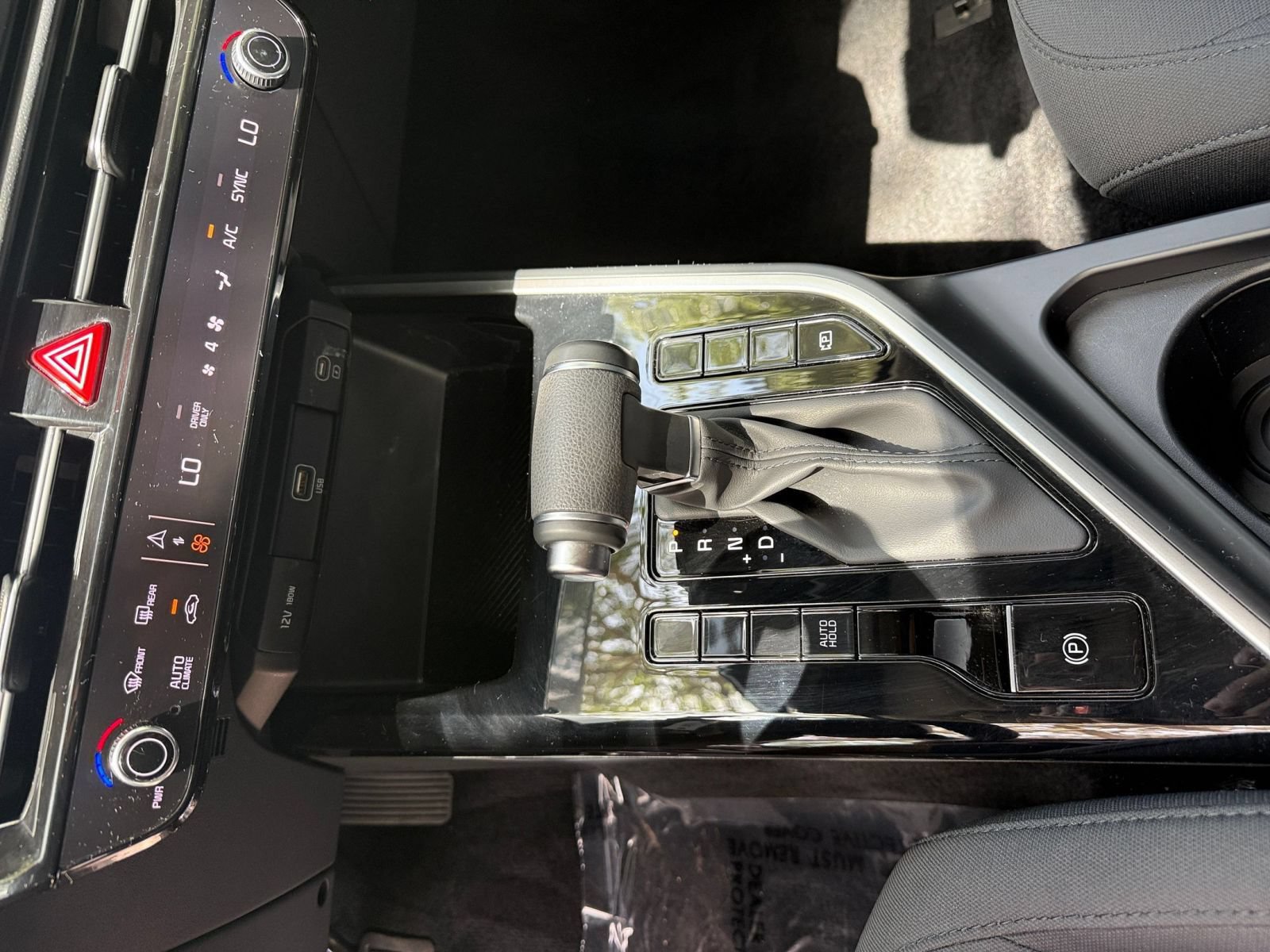 Used 2026 Kia Niro LX FWD image 38