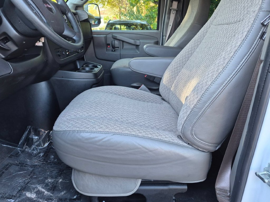 Used 2025 GMC Savana 3500 LT w/ LT Preferred Equipment Group RWD image 21