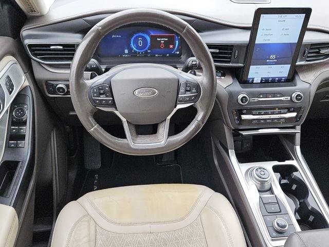 Used 2020 Ford Explorer Platinum w/ Premium Technology Package AWD/4WD image 5