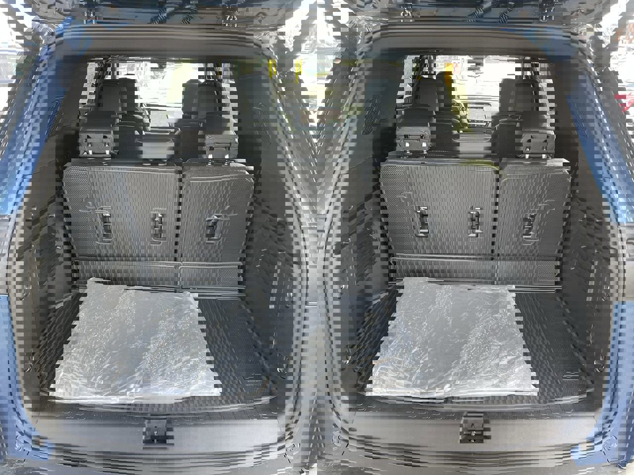 New 2026 Chevrolet Traverse LT w/ Driver Confidence Package image 73