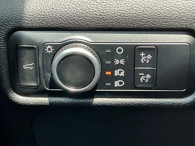 Used 2023 Ford Explorer XLT RWD image 34