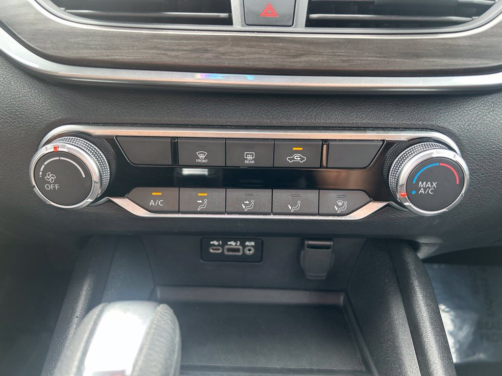 Used 2025 Nissan Altima 2.5 SV FWD image 29