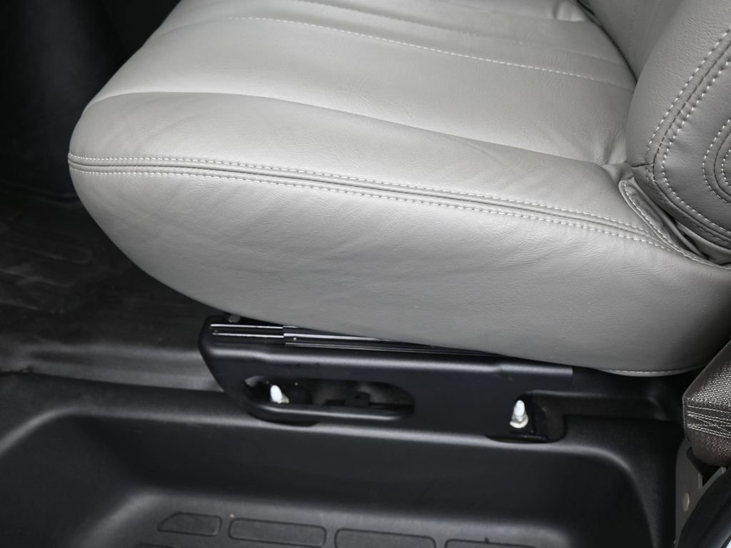 New 2025 Chevrolet Express 2500 w/ Driver Convenience Package image 14