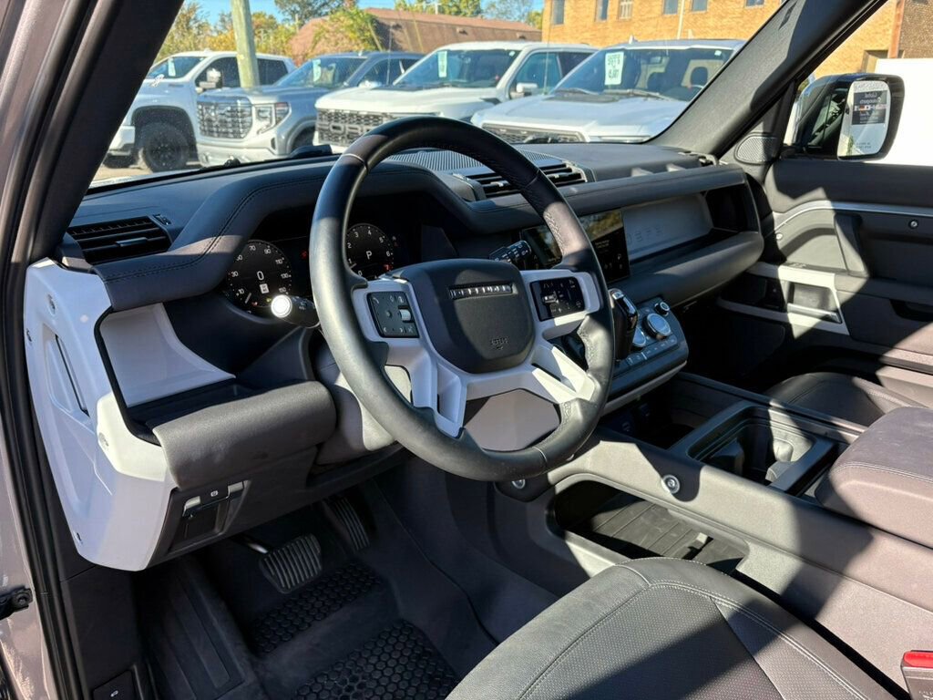 Used 2024 Land Rover Defender 110 S image 12