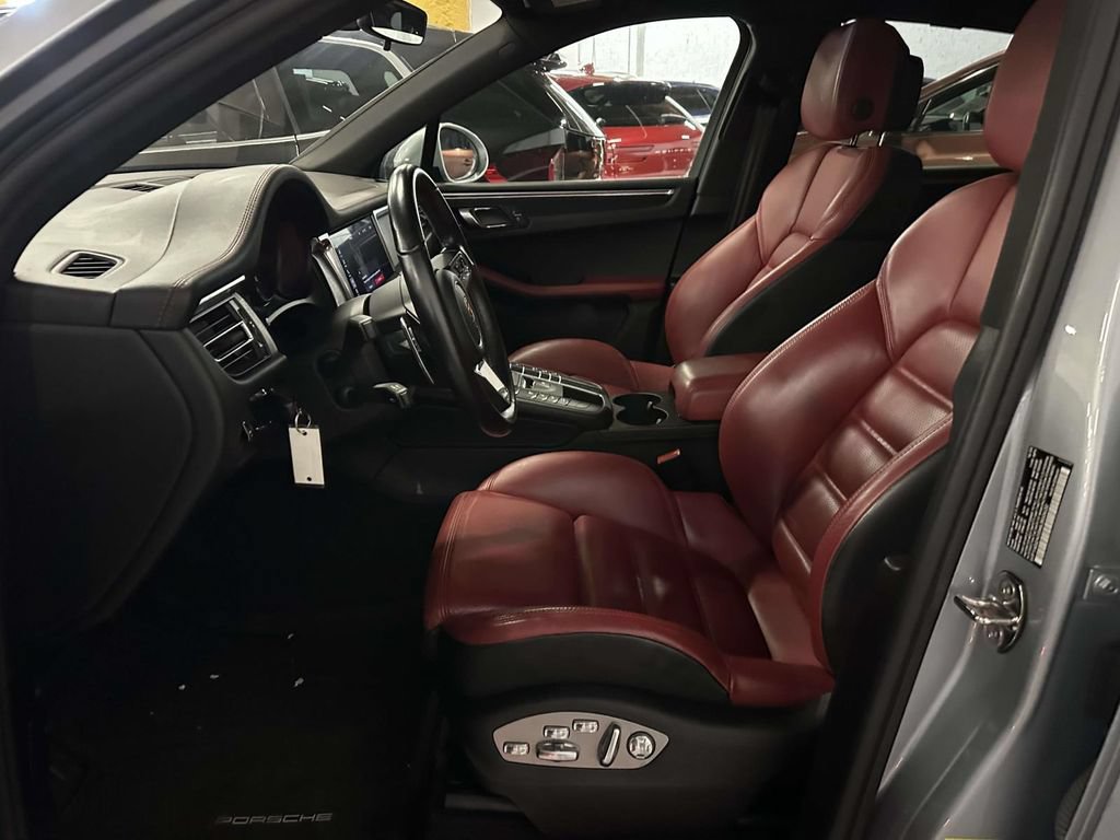 Used 2021 Porsche Macan GTS AWD/4WD image 12