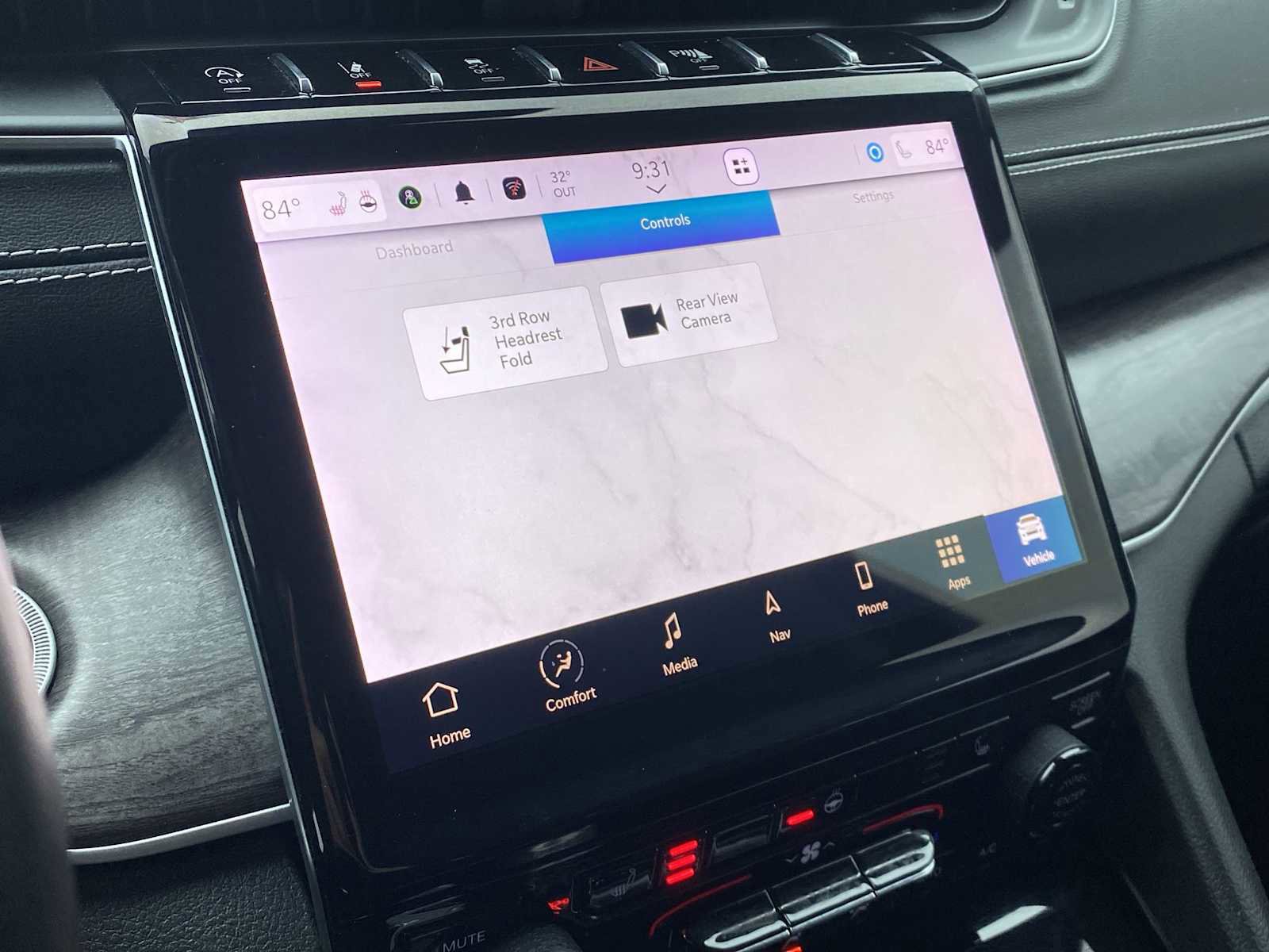 Certified 2022 Jeep Grand Cherokee L Limited image 30