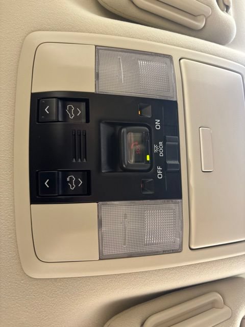 Used 2023 Lexus GX 460 Premium AWD/4WD image 22