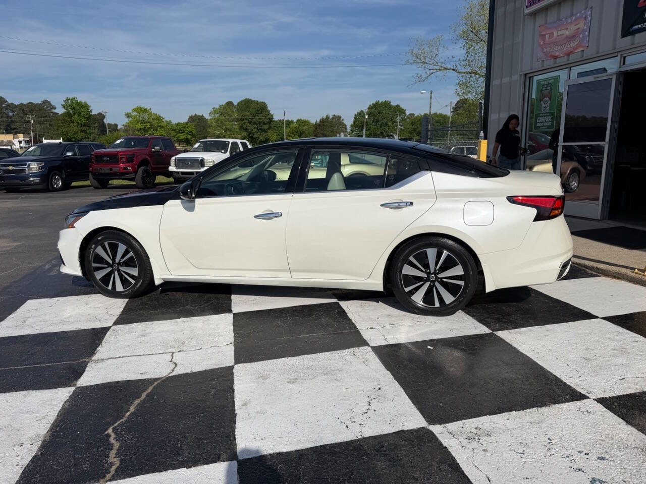 Used 2020 Nissan Altima 2.5 SL FWD image 8