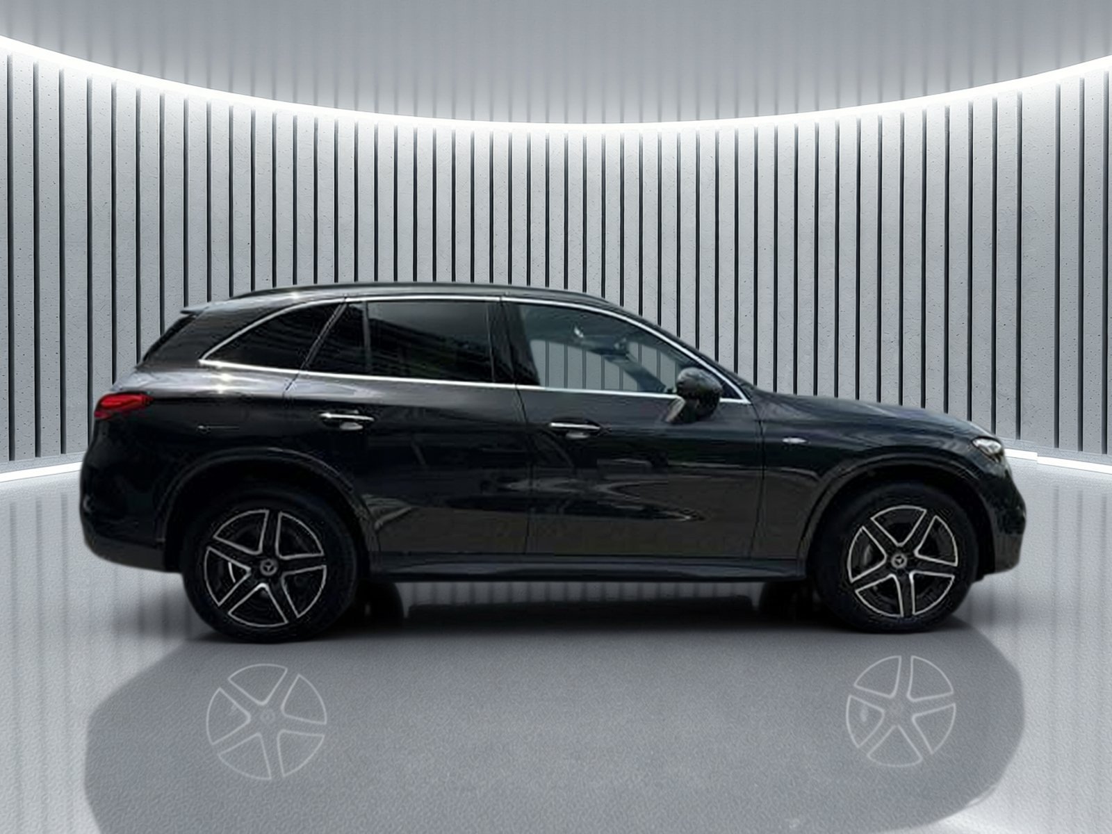 New 2025 Mercedes-Benz GLC 350e 4MATIC image 6