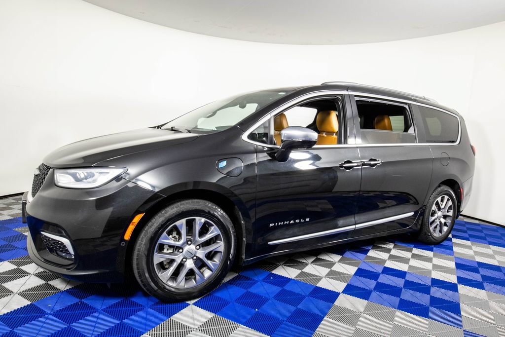Used 2021 Chrysler Pacifica Pinnacle