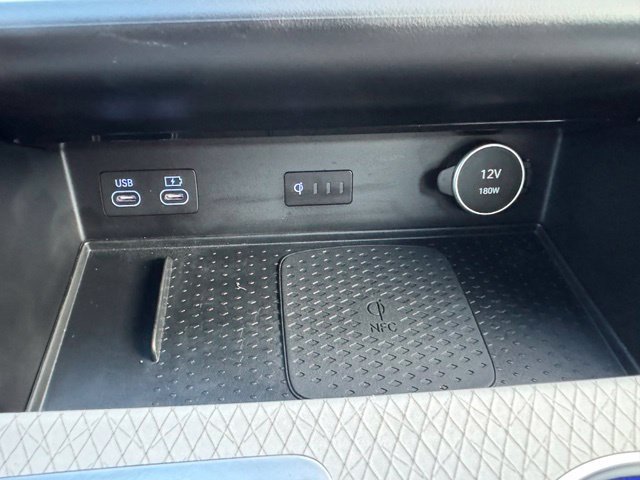 Certified 2025 Genesis GV80 3.5T Prestige AWD/4WD image 31