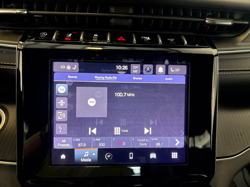 Used 2023 Jeep Grand Cherokee Altitude AWD/4WD image 17