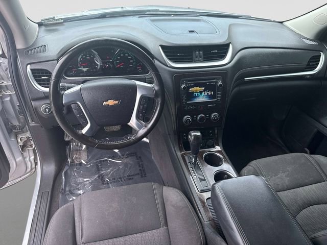 Used 2016 Chevrolet Traverse LT w/ Style and Technology Package FWD image 31