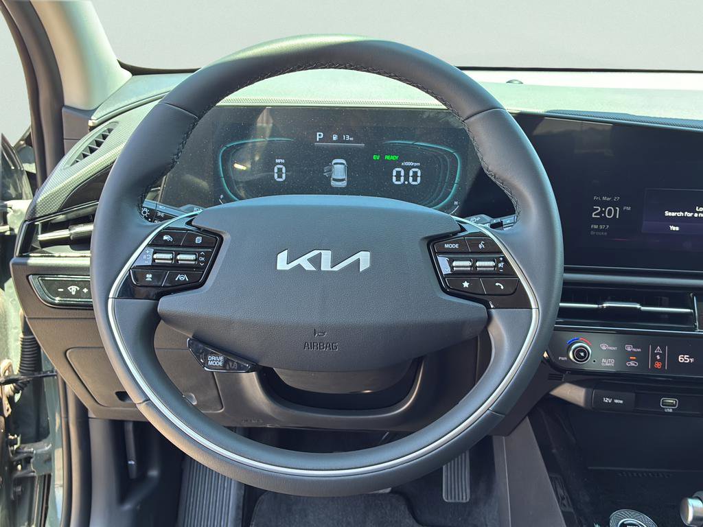 New 2025 Kia Niro EX image 28