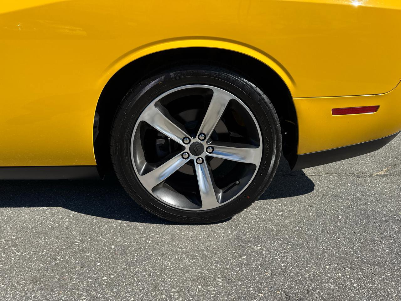 Used 2018 Dodge Challenger R/T Plus image 22