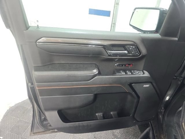 Used 2023 GMC Sierra 1500 AT4 w/ Technology Package AWD/4WD image 9