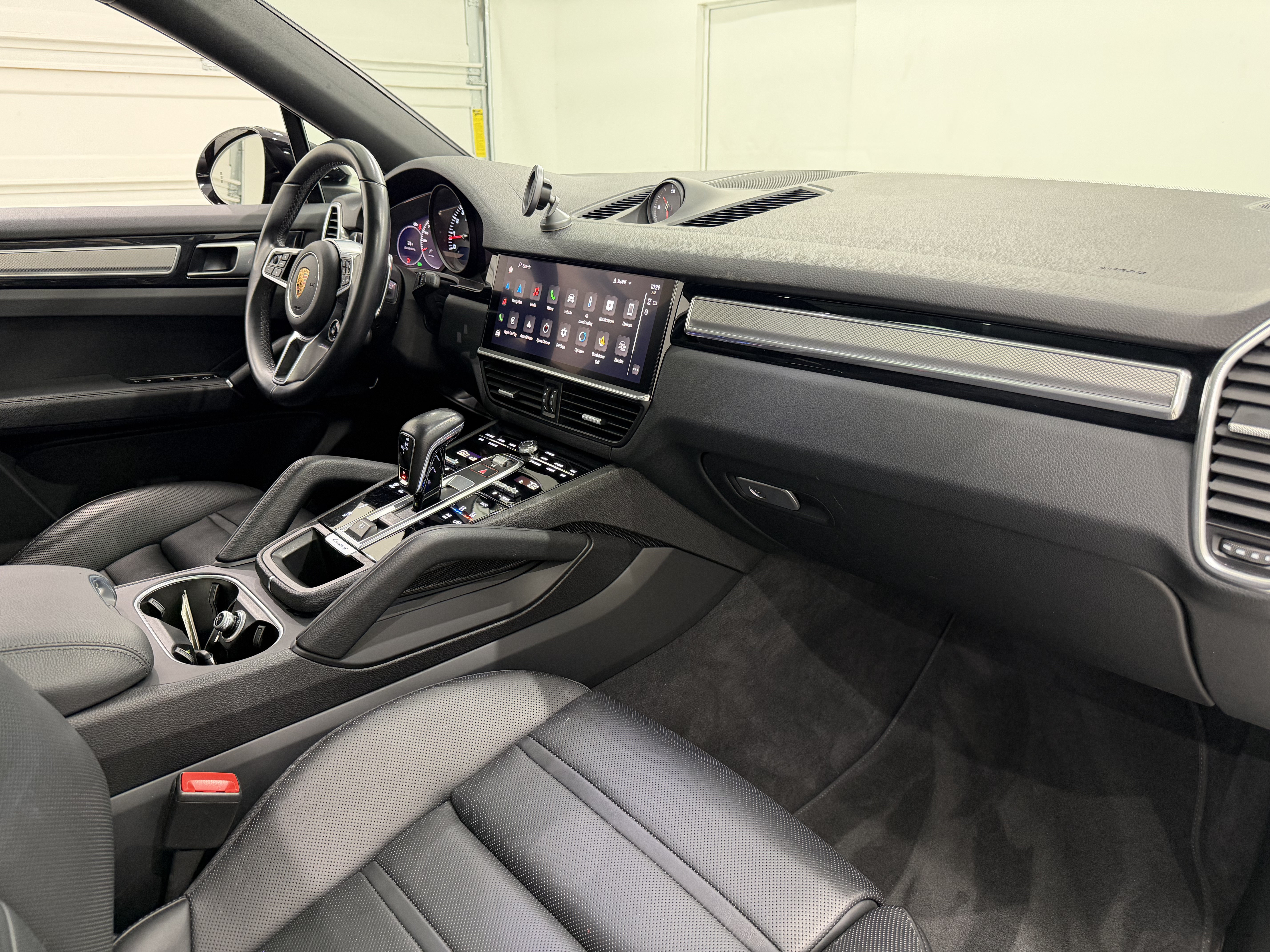 Certified 2022 Porsche Cayenne Platinum Edition AWD/4WD image 24