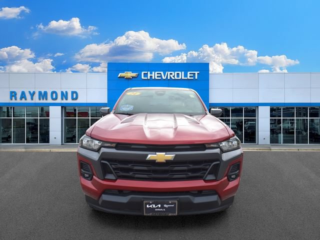 Used 2024 Chevrolet Colorado LT w/ LT Convenience Package II AWD/4WD image 8