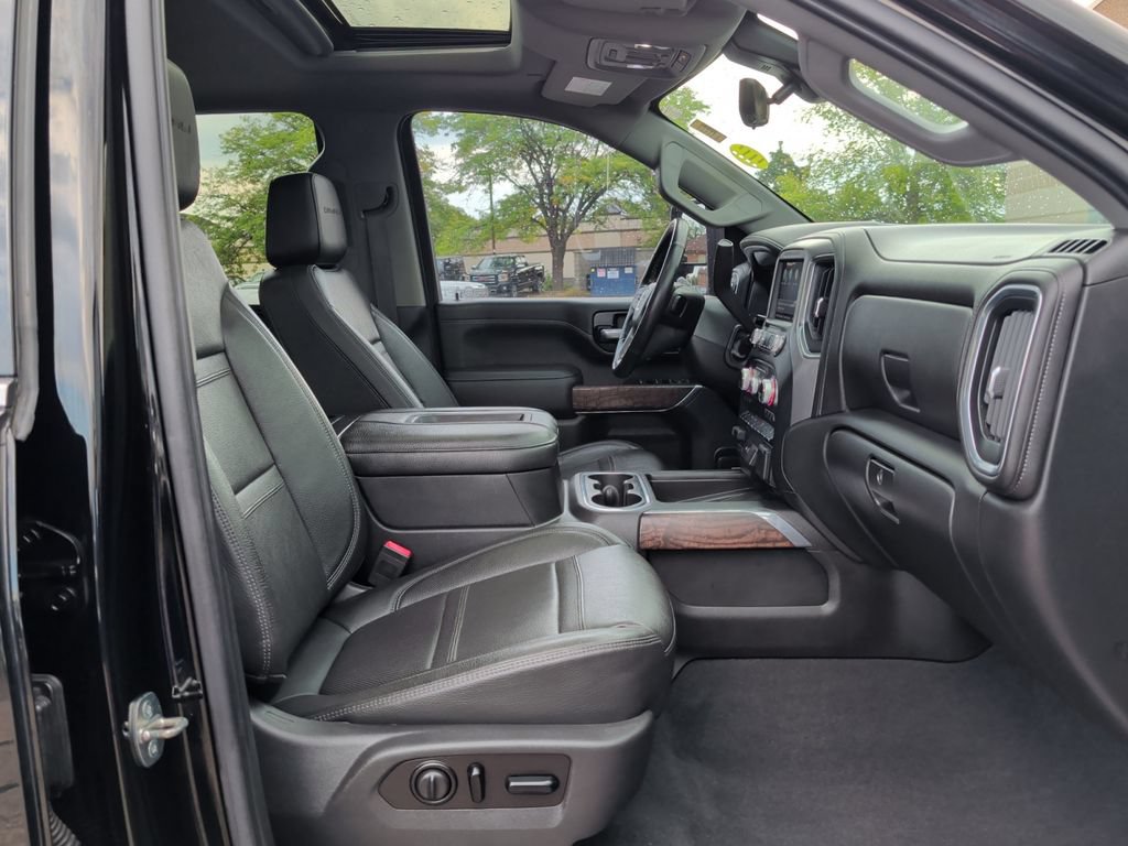 Used 2020 GMC Sierra 3500 Denali w/ Denali Ultimate Package AWD/4WD image 37