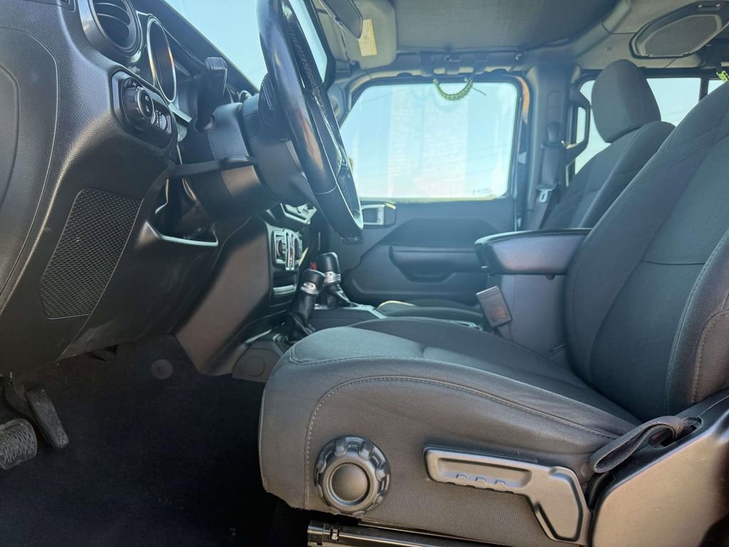 Used 2022 Jeep Gladiator Sport image 23