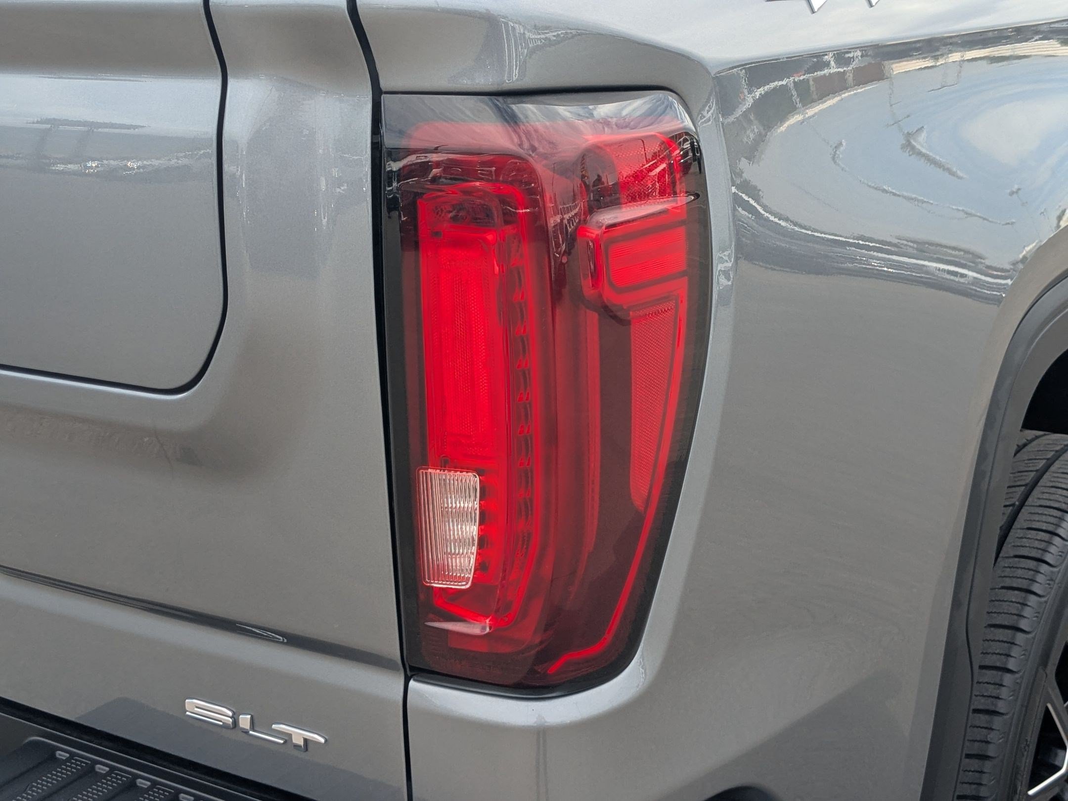 Certified 2022 GMC Sierra 1500 SLT w/ SLT Premium Plus Package AWD/4WD image 12