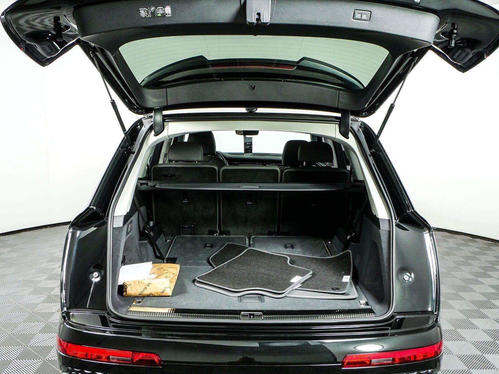 New 2026 Audi Q7 Premium Plus AWD/4WD image 32