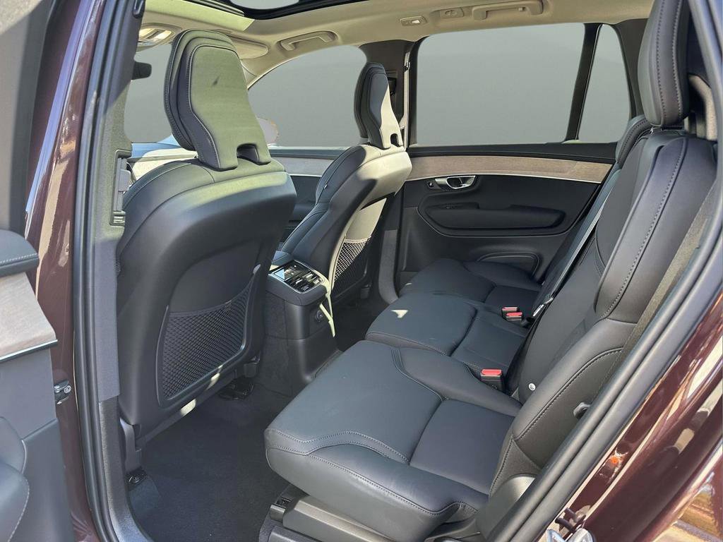 New 2025 Volvo XC90 T8 Plus w/ Protection Package Premier image 14