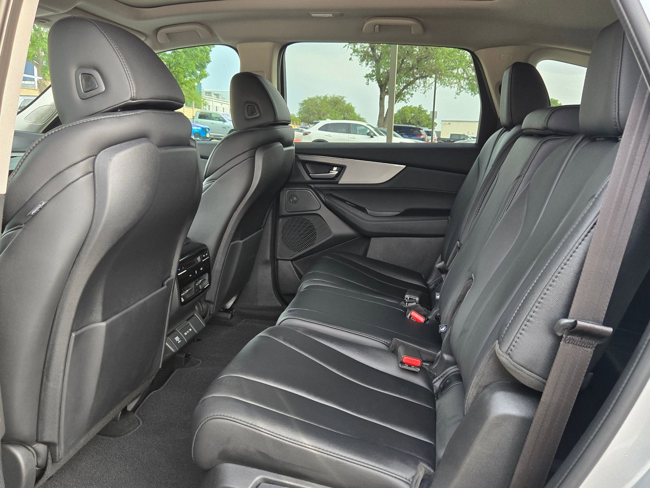 Used 2026 Acura MDX FWD image 14