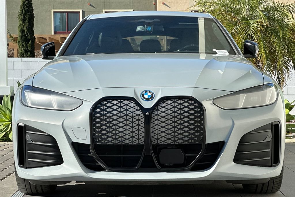 Used 2025 BMW i4 eDrive40 w/ M Sport Package RWD image 8