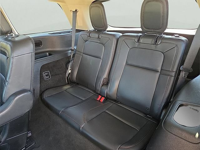 Used 2023 Lincoln Aviator Reserve w/ Elements Package Plus AWD/4WD image 14