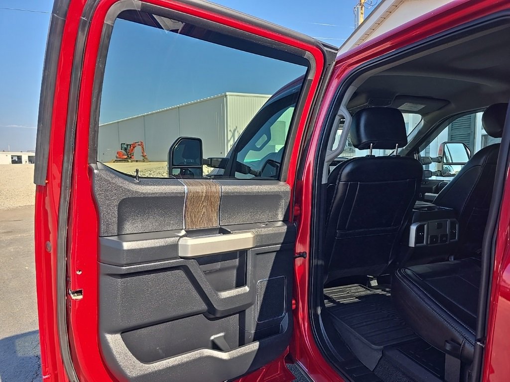 Used 2021 Ford F250 Lariat w/ FX4 Off-Road Package image 16