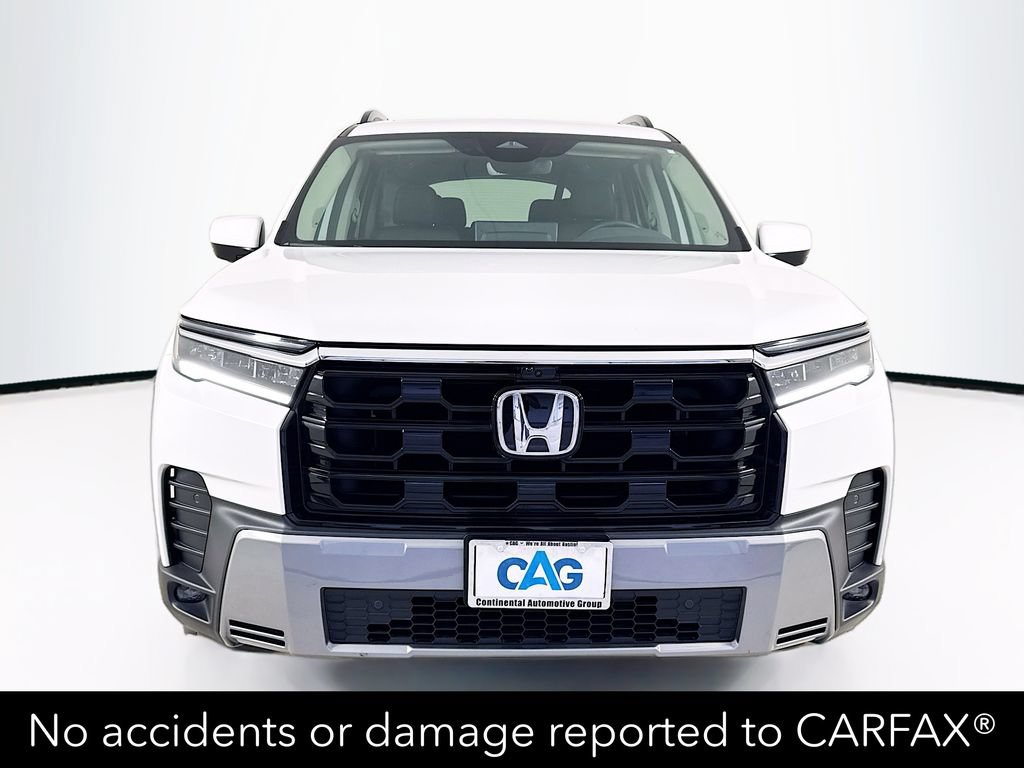 Used 2026 Honda Pilot Touring image 2