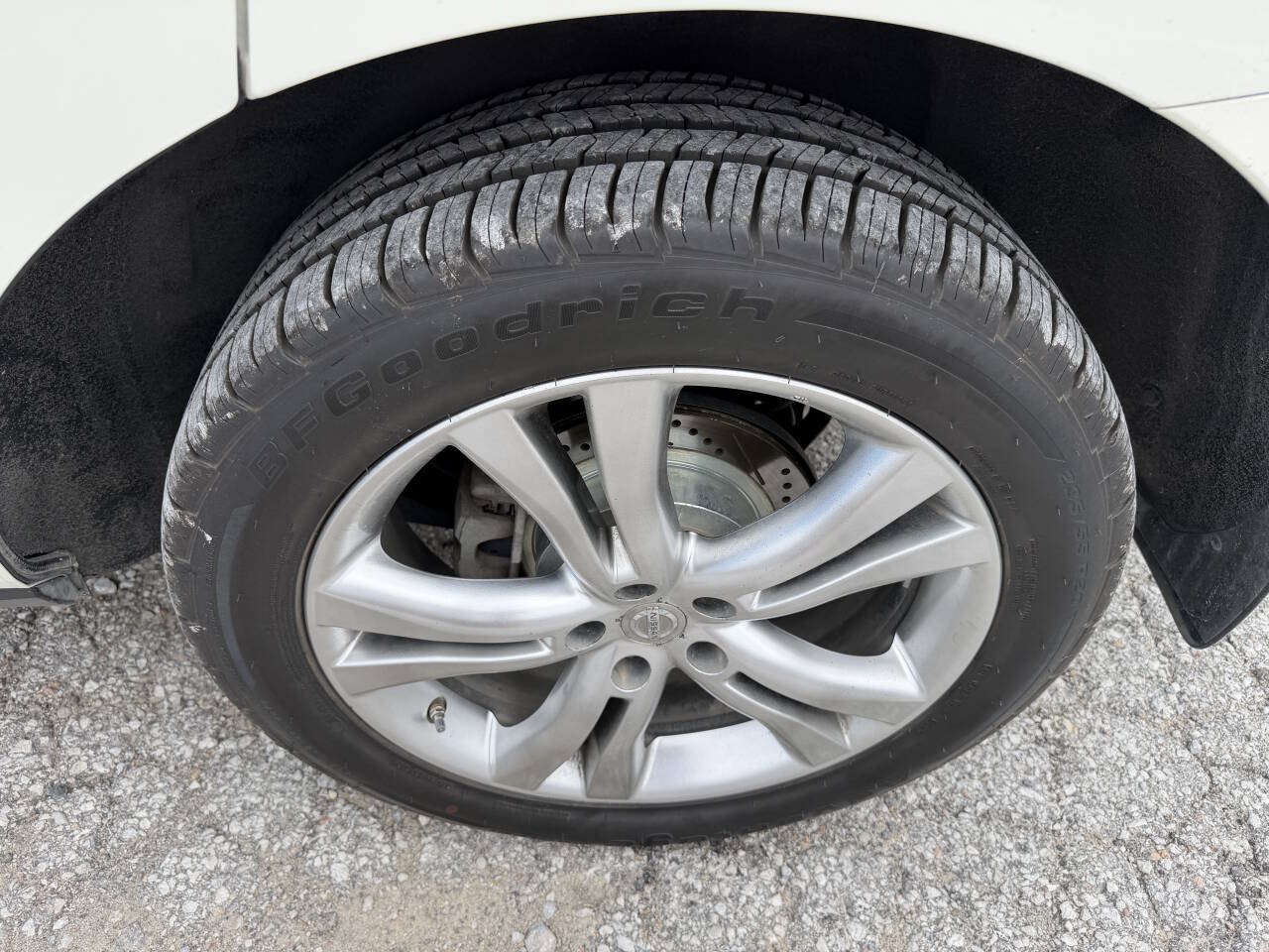 Used 2010 Nissan Murano LE w/ Navigation Pkg AWD/4WD image 10