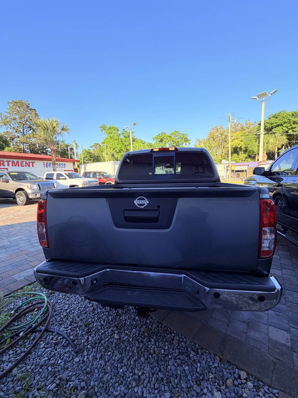 Used 2016 Nissan Frontier SV w/ SV Value Truck Package RWD image 6