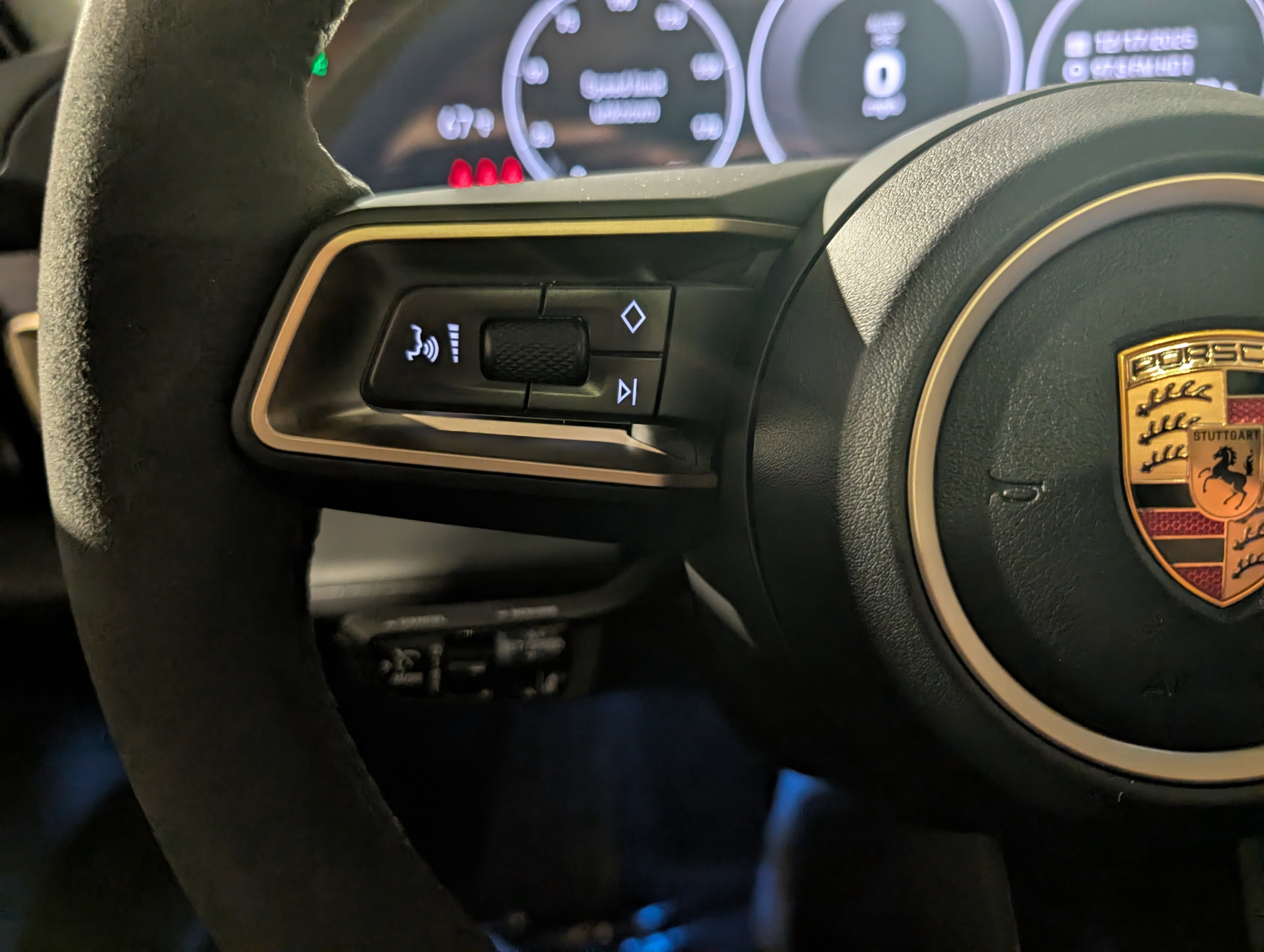 New 2026 Porsche Taycan 4 Cross Turismo image 31