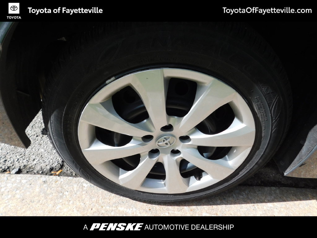 Used 2025 Toyota Corolla LE FWD image 7