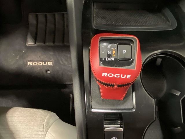 Used 2022 Nissan Rogue SV image 18