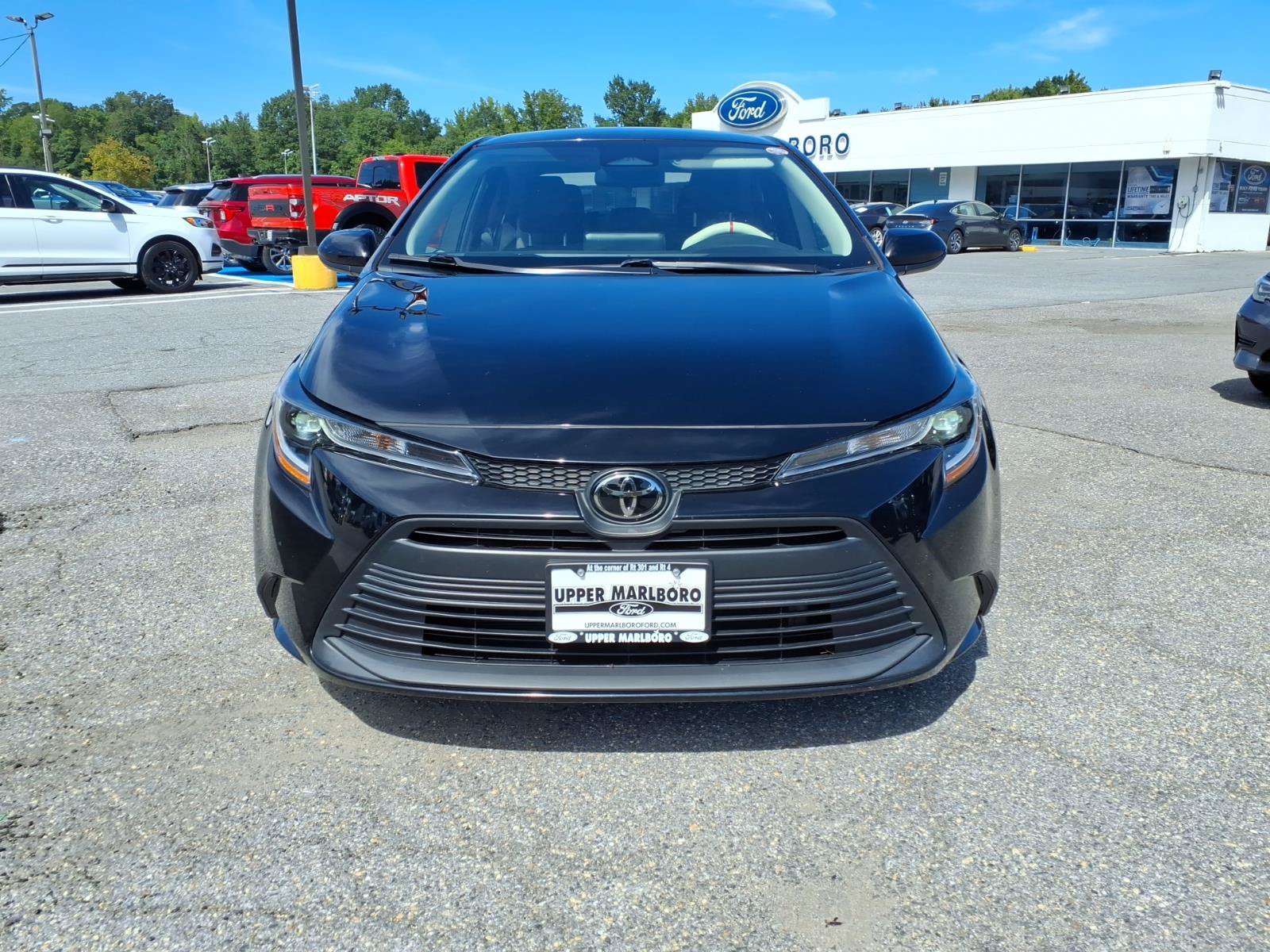 Used 2024 Toyota Corolla LE FWD image 2