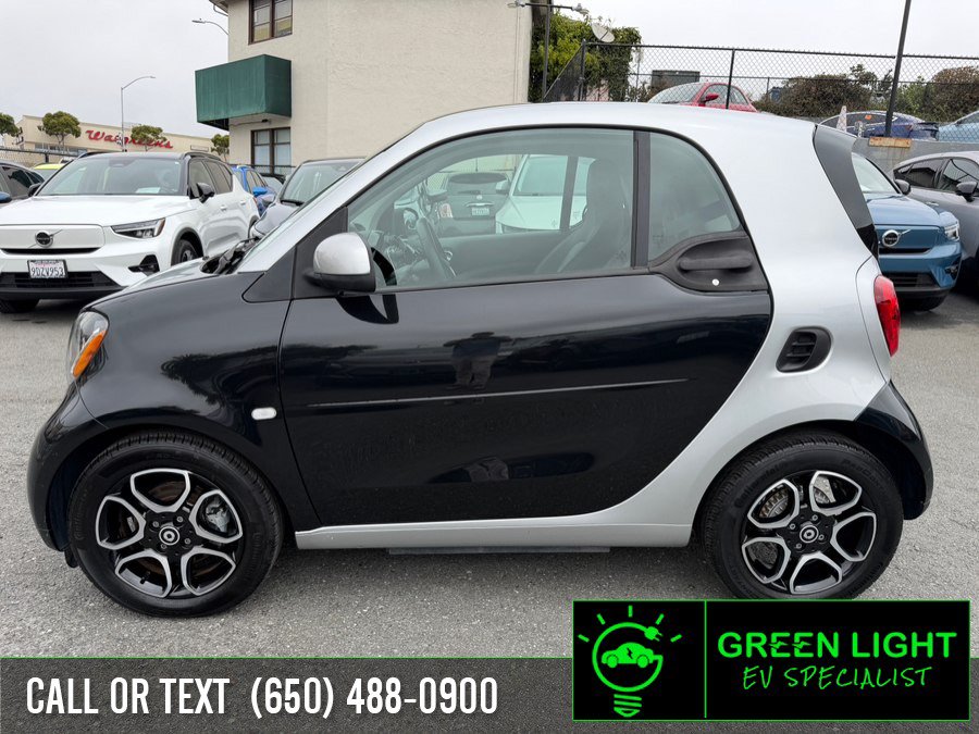 Used 2017 smart fortwo electric drive RWD image 9