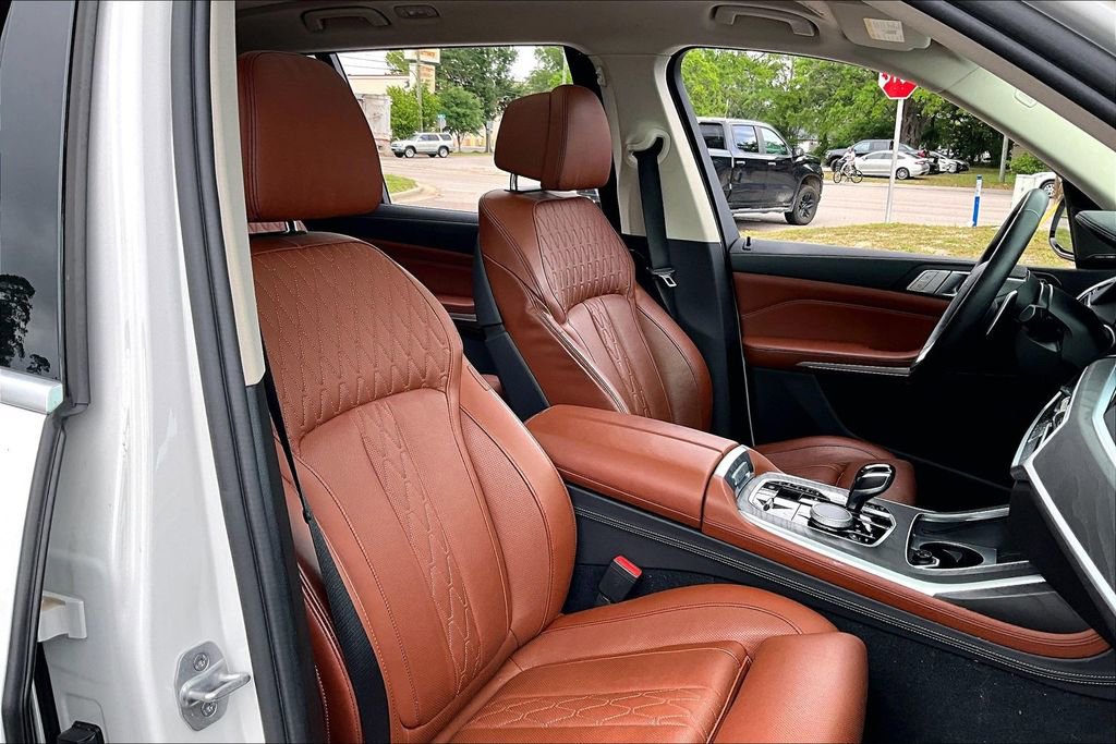 Used 2021 BMW X7 xDrive40i w/ Premium Package AWD/4WD image 29