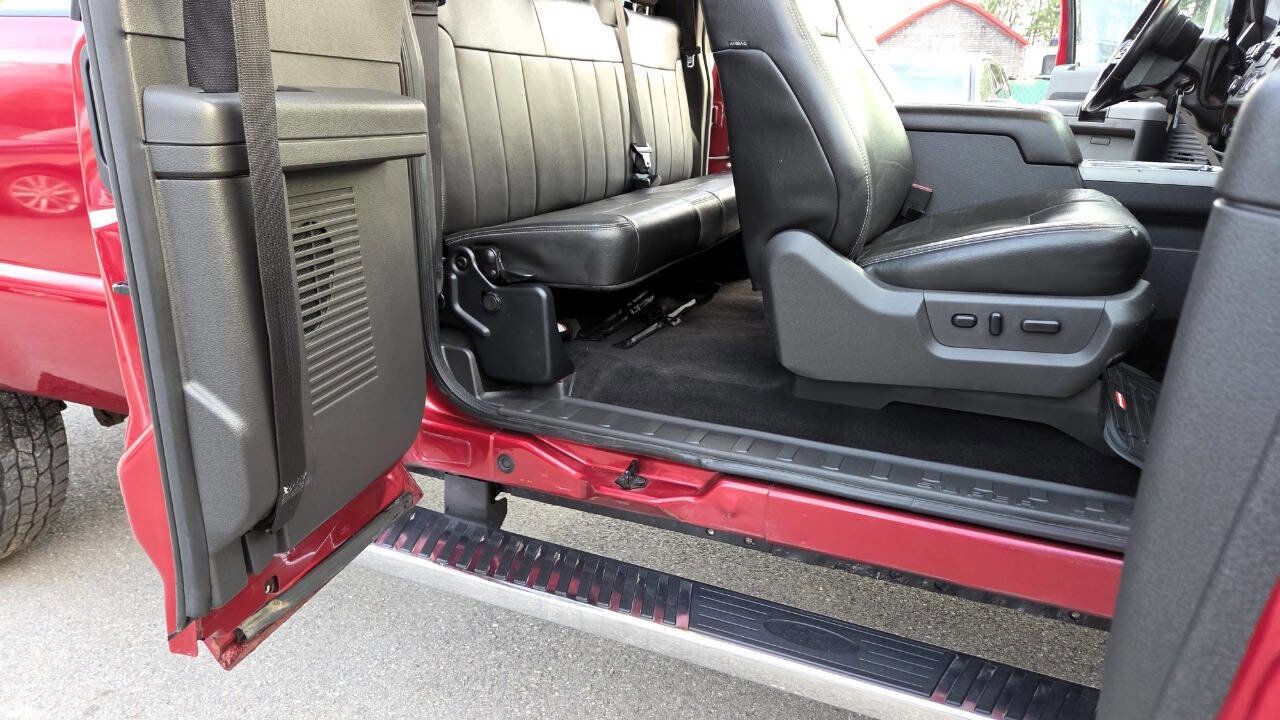 Used 2014 Ford F350 Lariat w/ Chrome Package image 35